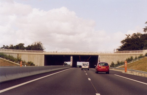 Tunnel de la Mi-Forêt (Liffré, 2001)vers Caen 