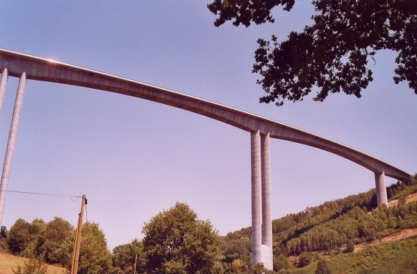 Viaduc de Tulle
Hauteur maximale du tablier: 150 mètres 