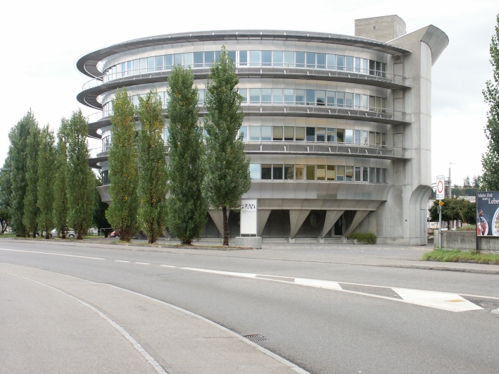 Bürogebäude «Rundhaus», Suhr, Schweiz 