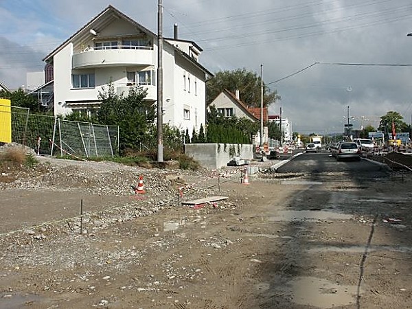 Tramway de la vallée de la GlattConstruction au site de la «Thurgauerstrasse» Tramway de la vallée de la Glatt Construction au site de la «Thurgauerstrasse»