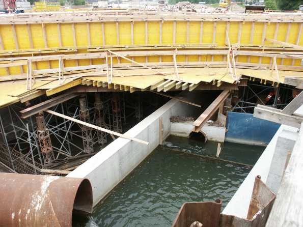 Baustelle Leutschenbach am 8. Mai 2006 «Brücke und Gewässerkorrektur» 