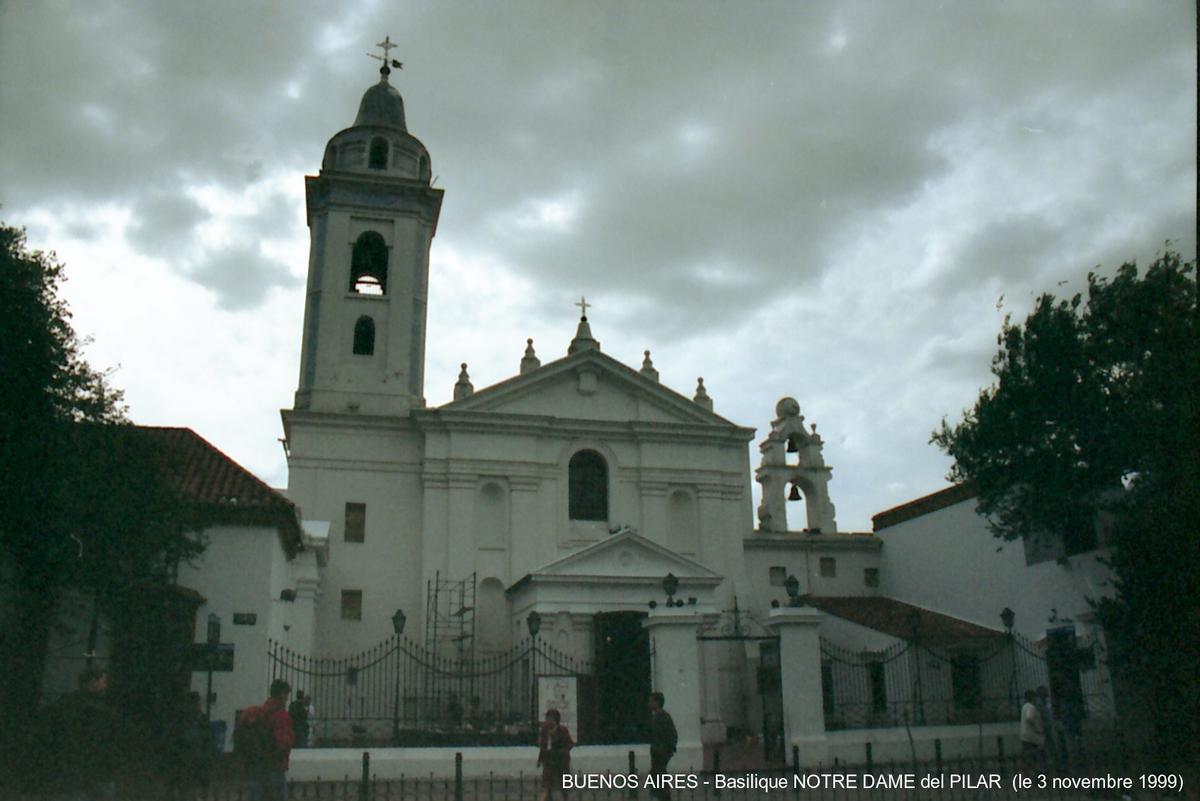 BUENOS AIRES - Quartier Recoleta, Basilique «Nuestra Señora del Pilar» (an 1732) 