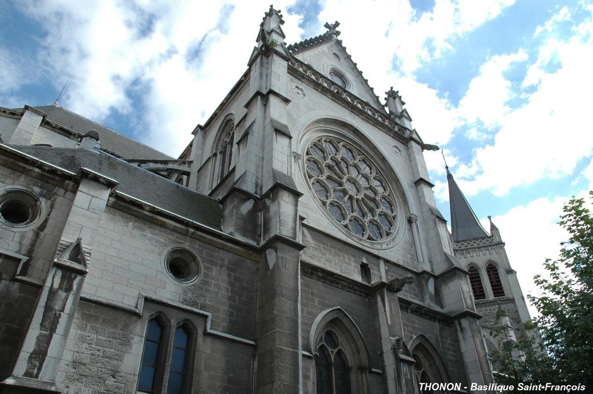 THONON-LES-BAINS (74200, Haute-Savoie) – Basilique Saint-François, demi transept nord 
