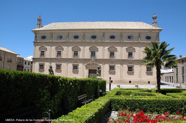 Fiche média no. 48564 UBEDA (Andalousie), (ville inscrite au Patrimoine Mondial de l'Humanité) – Palais des Chaînes, cet ancien palais de style Renaissance, construit au XVIe, abrite l'Hôtel-de-Ville
