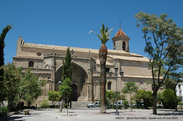 Fiche média no. 48568 UBEDA (Andalousie), (ville inscrite au Patrimoine Mondial de l'Humanité) – Eglise San Pablo, construite et remaniée du XIIe au XVIIe, elle présente une grande variété de styles