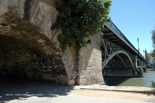 Fiche média no. 44990 SEVILLA (Andalucia) – Pont Isabel II (ou Pont de Triana), ce pont relie le quartier El Arenal de la ville historique au quartier Triana sur l'Isla de la Cartuja