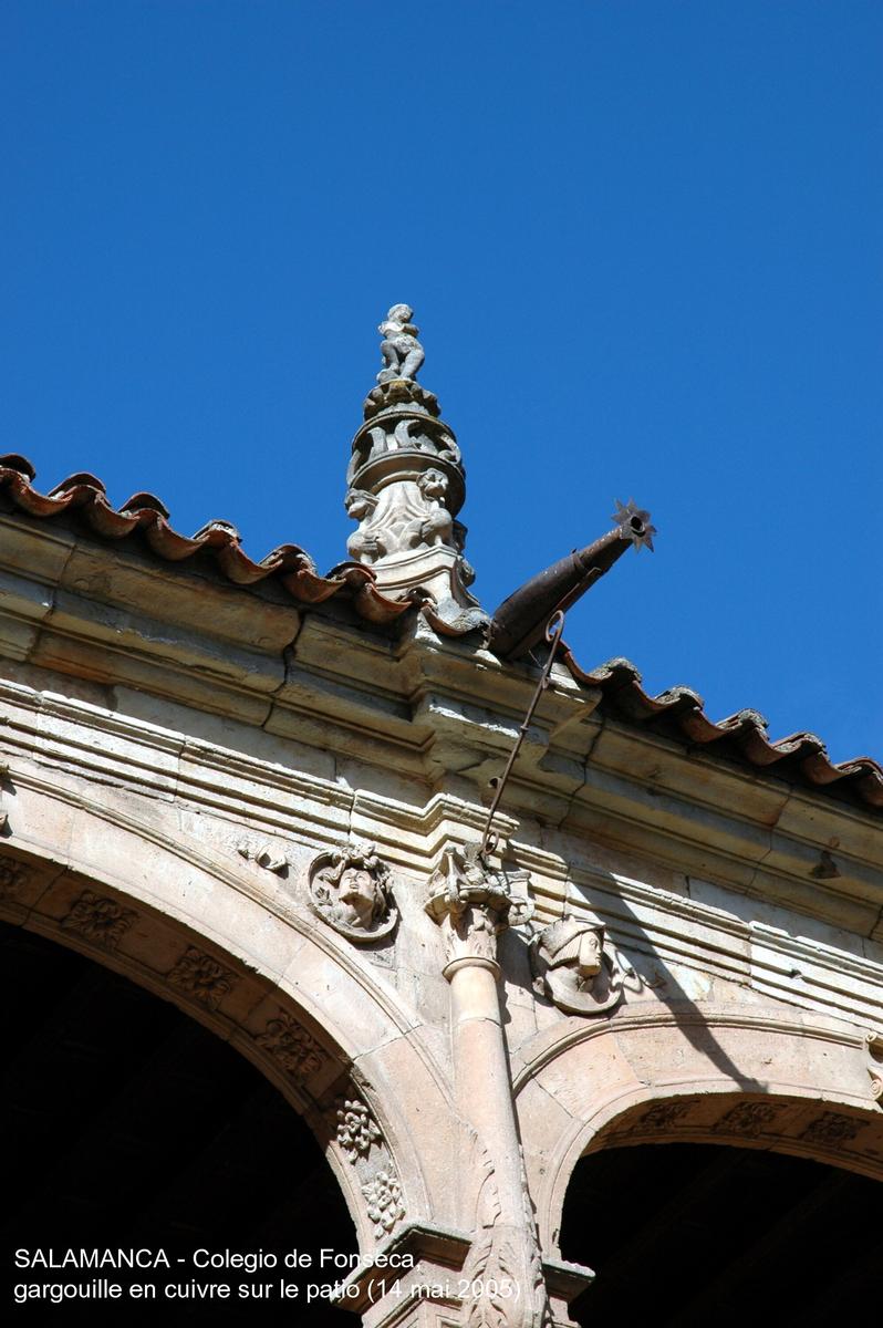 Fiche média no. 45565 SALAMANCA (Castilla y León) – « Colegio Mayor Fonseca » ou « Colegio de los Irlandeses », cet édifice Renaissance du XVIe siècle abrite aujourd'hui le Conseil municipal et l'Université