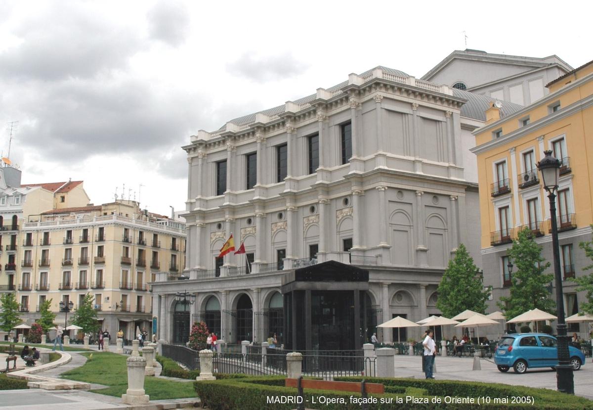 Fiche média no. 47401 MADRID – «Teatro Real» ou «Teatro de la Ópera», l'Opéra de Madrid, inauguré en 1850, fait face au Palais royal, sur la «Plaza de Oriente»