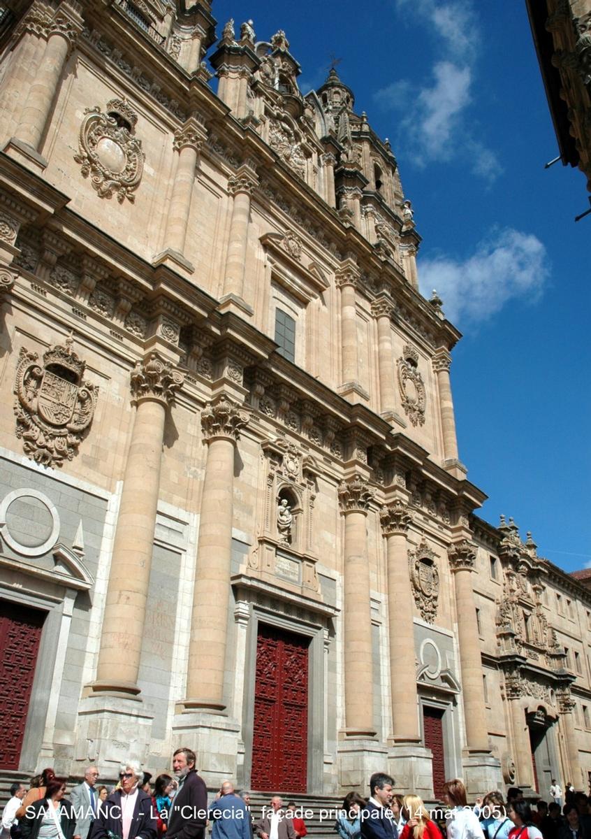 SALAMANCA (Castilla y León) – « Clerecia », cette église est intégrée dans les bâtiments de l'Université pontificale 