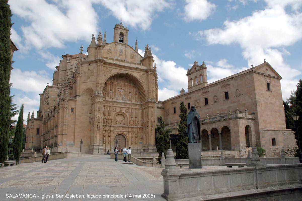 Fiche média no. 45131 SALAMANCA (Castilla y León) – Eglise-Couvent de San-Esteban, bâtie au XVIe siècle, l'église de ce couvent dominicain possède une façade de style plateresque, représentative de la Renaissance espagnole