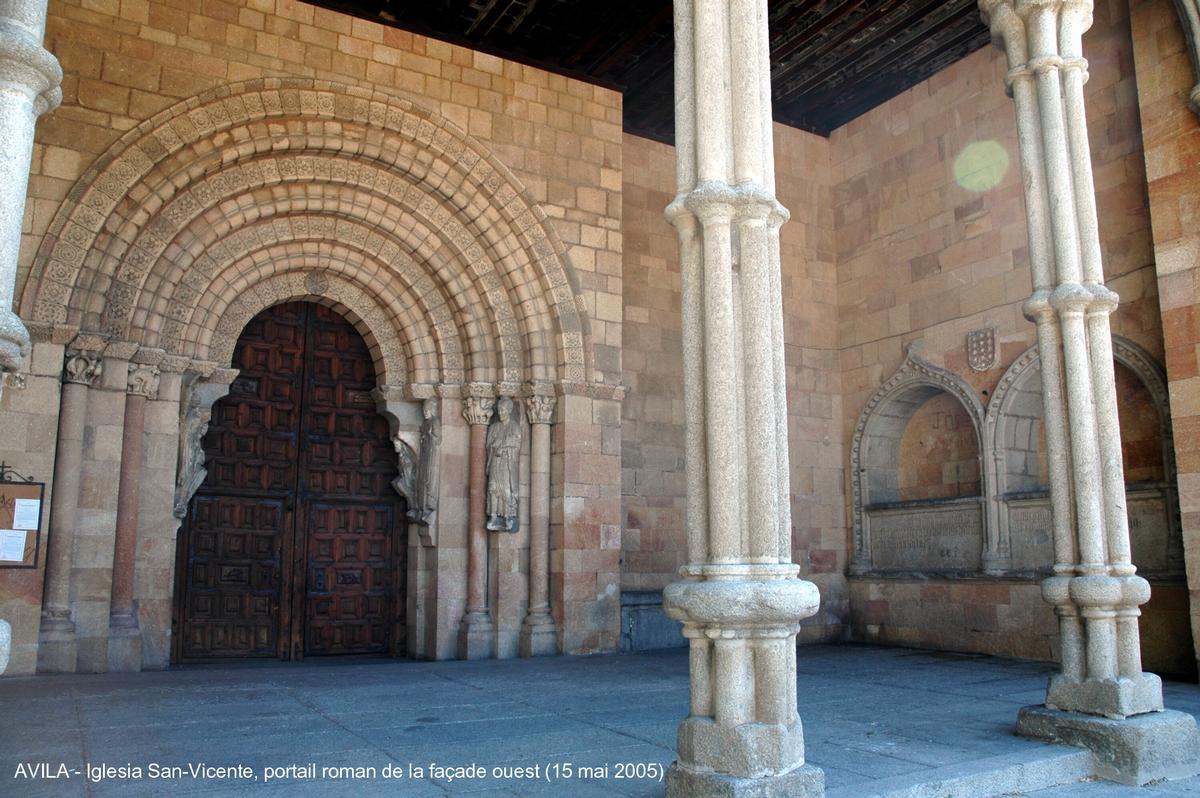 AVILA (Castille y León) – Eglise San-Vicente, commencée au XIIe siècle, sa construction associe les styles roman et gothique 