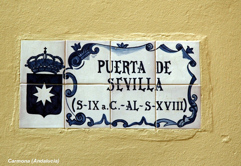 CARMONA (Andalousie) – Puerta de Sevilla, porte fortifiée des remparts maures 