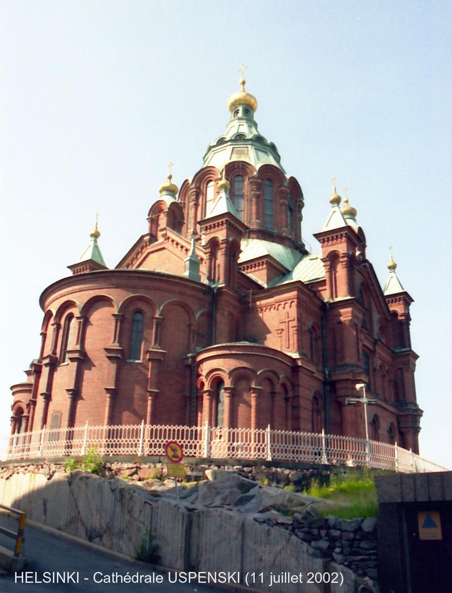 Fiche média no. 29058 HELSINKI - Cathédrale USPENSKI, c'est la plus grande église orthodoxe de Scandinavie. Achevée en 1868, c'est un ouvrage de l'architecte Aleksander Gornostajev
