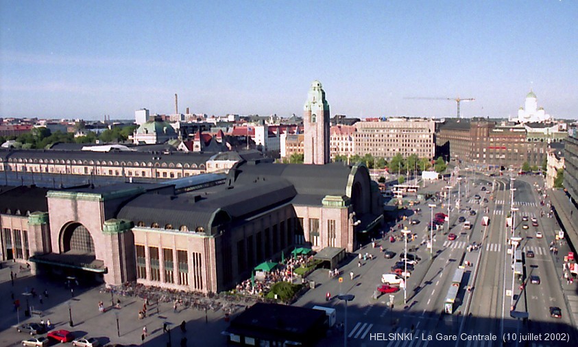 Gare centrale de Helsinki Cet ouvrage est représentatif d'une phase tardive du «style romantique national», inspiré du style Art nouveau