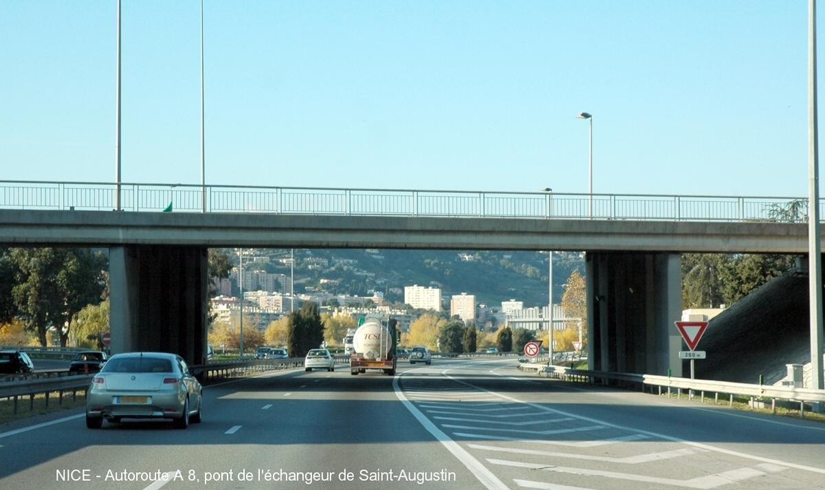 NICE (06, Alpes Maritimes) – Pont de l'échangeur Nice-Saint-Augustin sur l'autoroute A 8 – E 80 