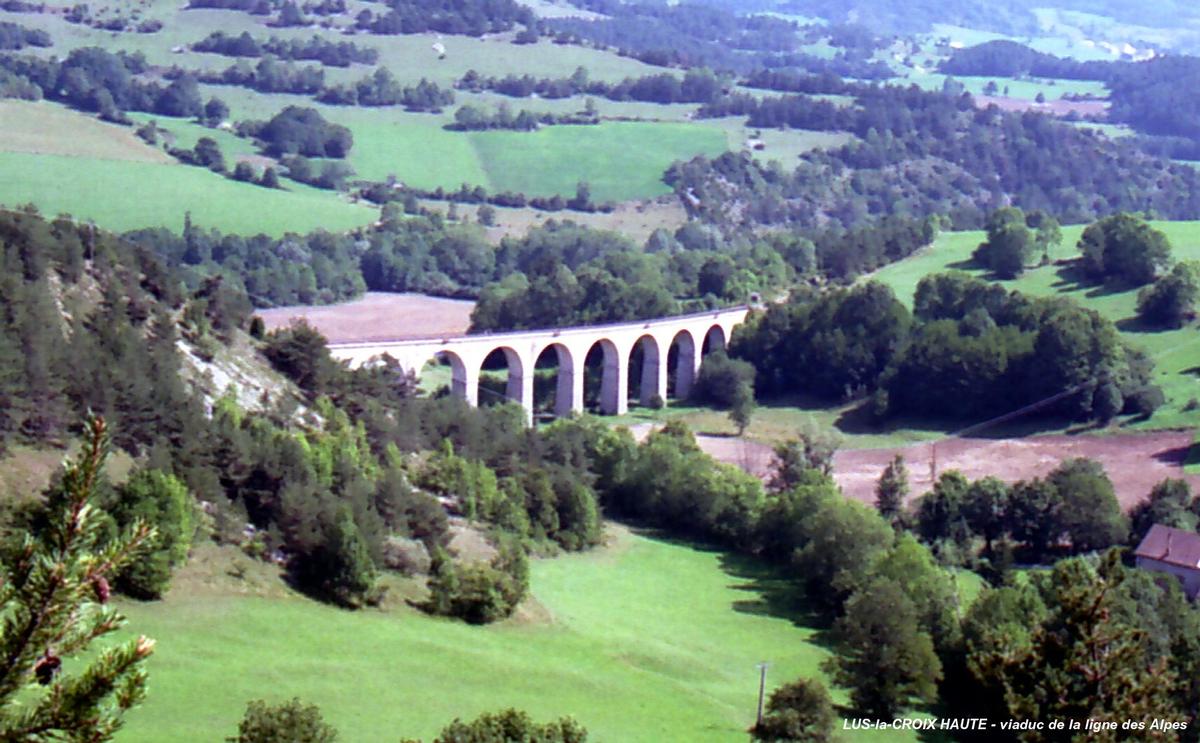 Ligne ferroviaire « des Alpes », viaduc au lieu-dit Les Fauries, PK 209,5, Commune de Lus-la-Croix Haute (26, Drôme) 