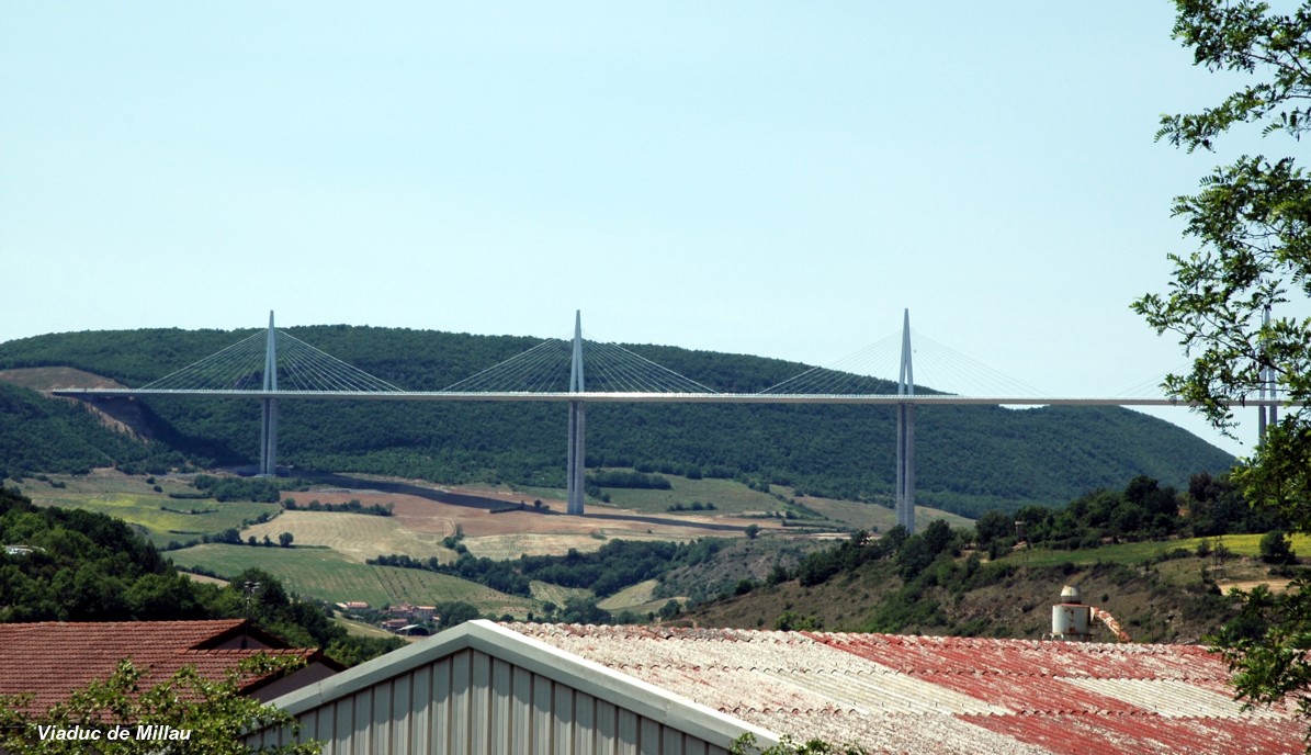 MILLAU (12, Aveyron) – Viaduc de l'A 75 