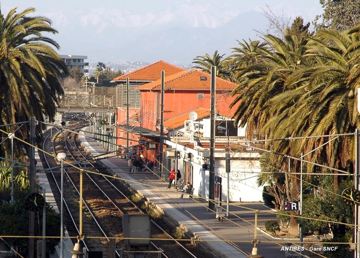 Bahnhof Antibes 