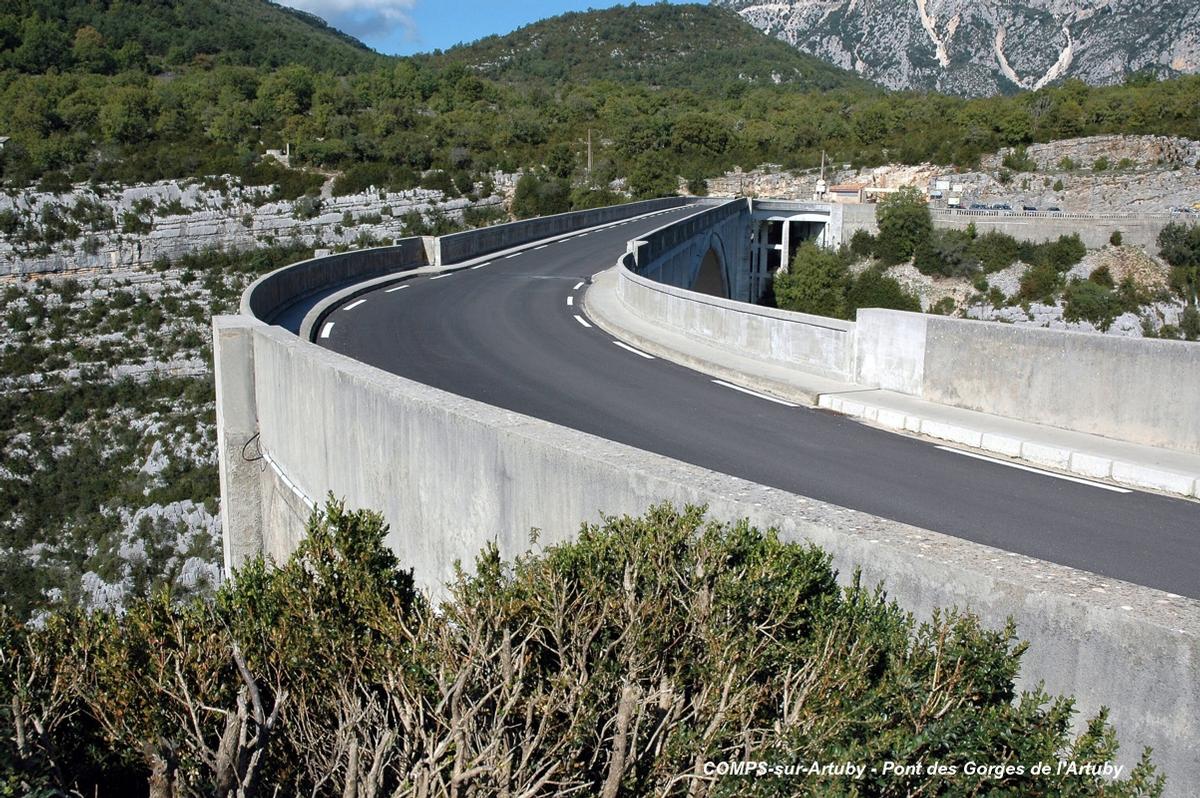 COMPS-sur-ARTUBY (83, VAR) – Pont de la RD 71 sur le Canyon de l'Artuby 