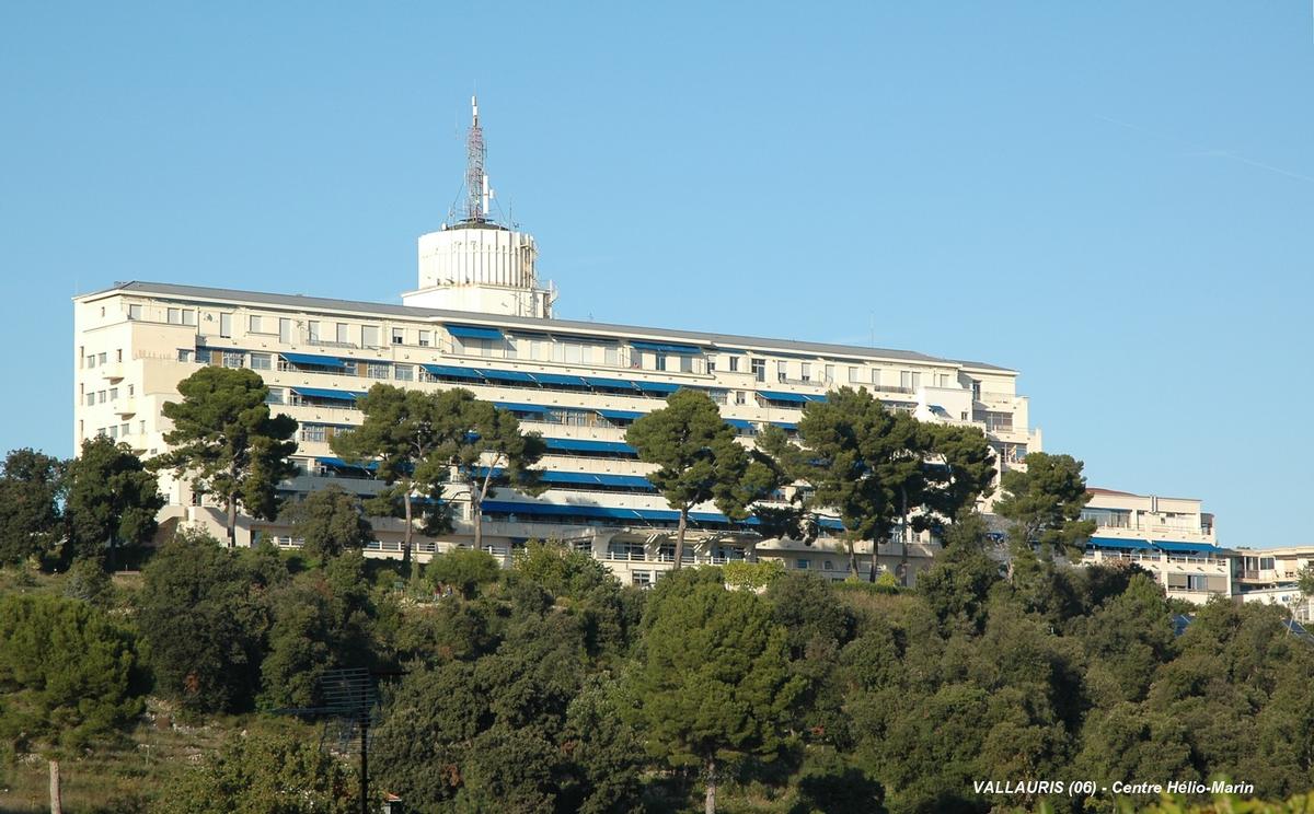 Fiche média no. 75451 CENTRE HELIO-MARIN de VALLAURIS (06, Alpes-Maritimes) – Cet ancien sanatorium a été conçu avec des grandes terrasses ensoleillées exposées plein sud