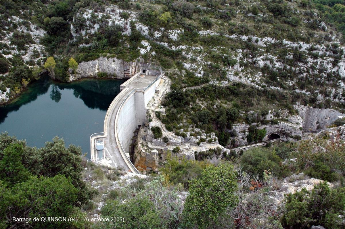 Fiche média no. 48313 Barrage-usine de QUINSON, sur le Verdon (départements des Alpes de Hte-Provence et du Var), puissance installée: 41 MW (un groupe Francis à axe vertical)