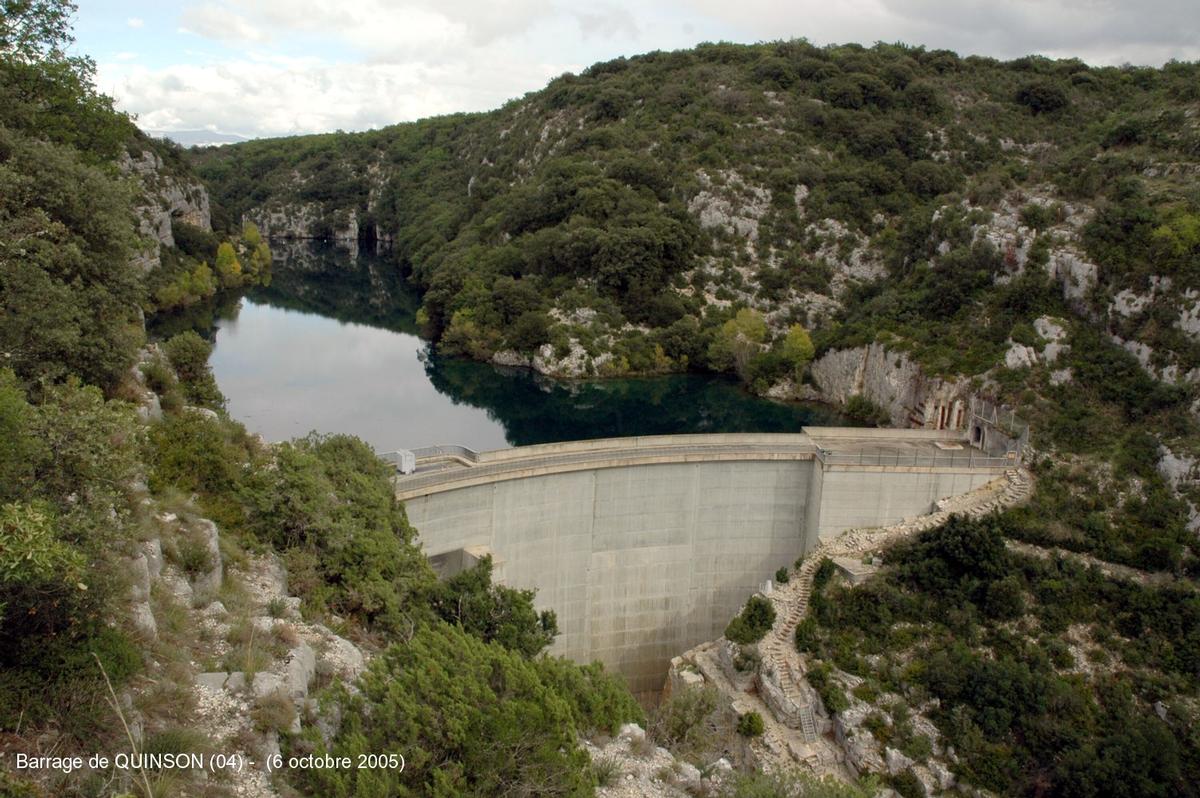 Fiche média no. 48314 Barrage-usine de QUINSON, sur le Verdon (départements des Alpes de Hte-Provence et du Var), puissance installée: 41 MW (un groupe Francis à axe vertical)