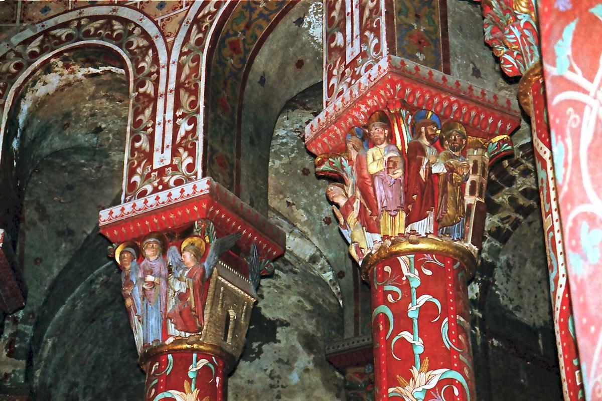 Issoire (63500, Puy-de-Dôme, Auvergne) - Ancienne abbatiale Saint-Austremoine, deux chapiteaux historiés du déambulatoire Issoire (63500, Puy-de-Dôme, Auvergne) - Ancienne abbatiale Saint-Austremoine , deux chapiteaux historiés du déambulatoire