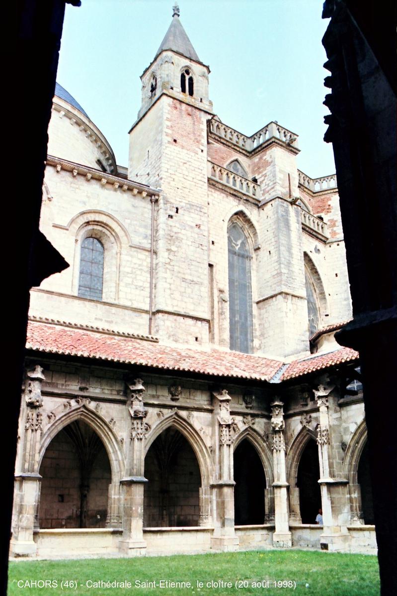 CAHORS (46) - La Cathédrale Saint-Etienne 