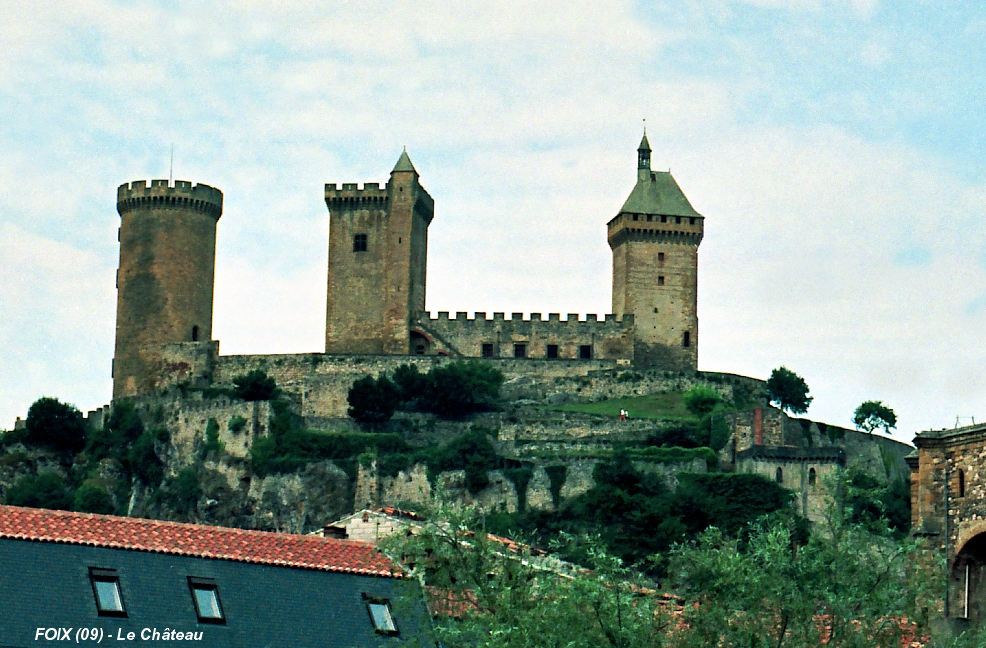 FOIX (09, Ariège) – Le Château comtal (11e au 15e siècle) 