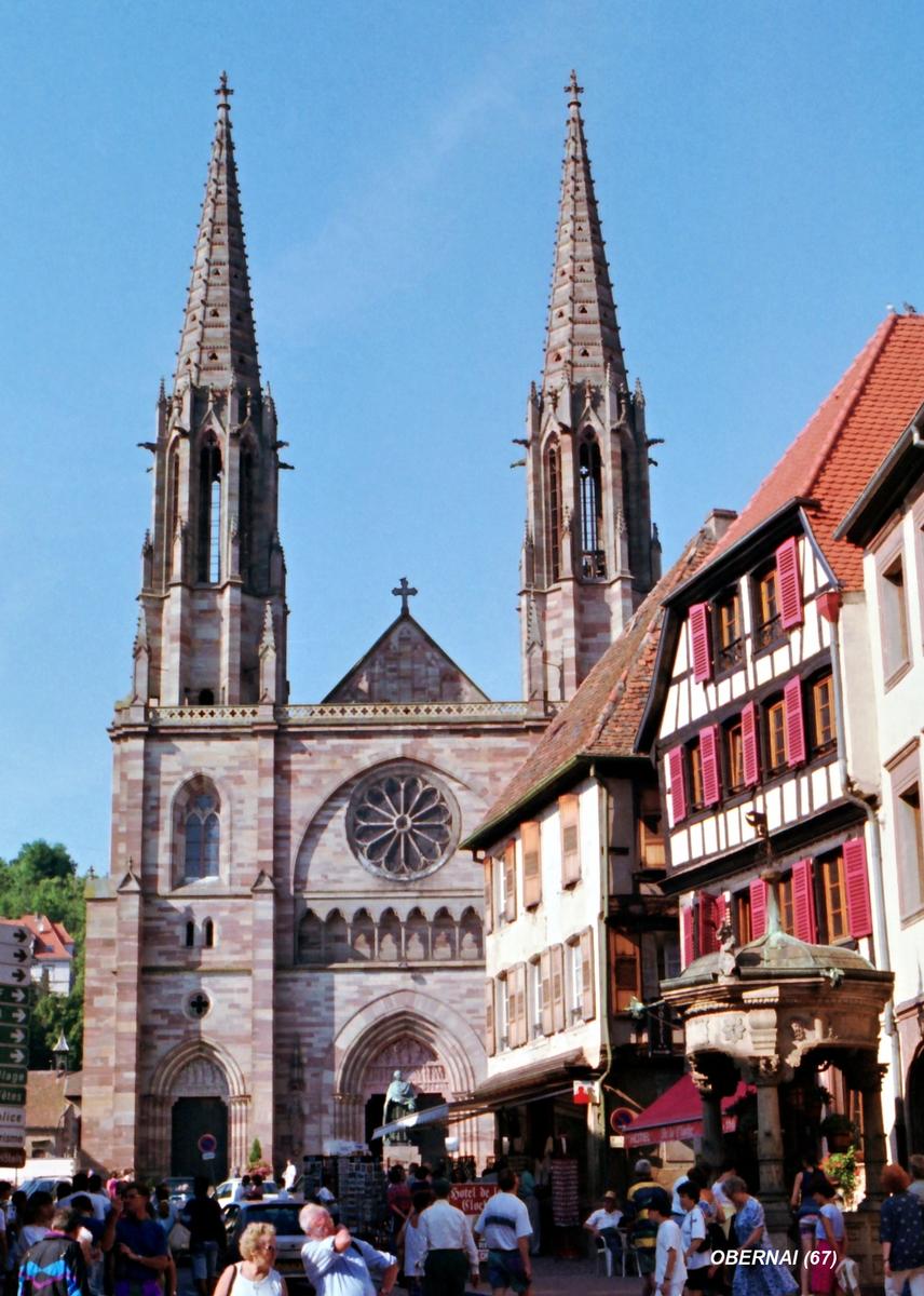 OBERNAI (67, Bas-Rhin) – Eglise Saint-Pierre-et-Saint-Paul, de style néo gothique, construite de 1867 à 1872 
