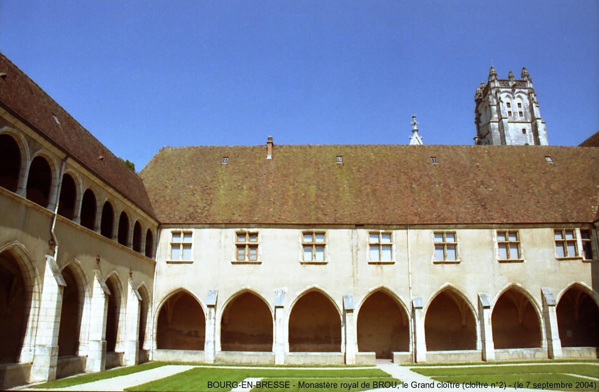BOURG-EN-BRESSE (01) - Monastère royal de Brou, les cloîtres et l'église 