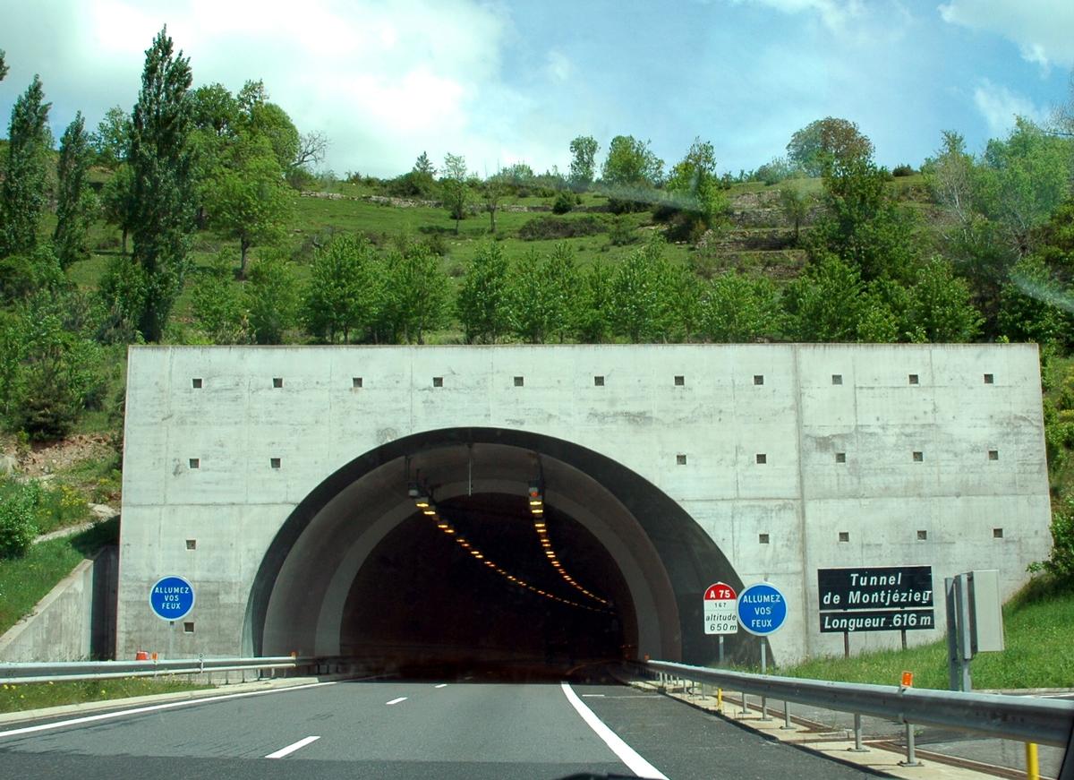 Commune de LA CANOURGUE (48500, Lozère) – Autoroute A 75, tunnel de Montjézieu, tête d'ouvrage sud 