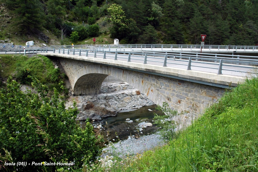 ISOLA (06420, Alpes-Maritimes) – Pont Saint-Honoré, l'ancien pont 