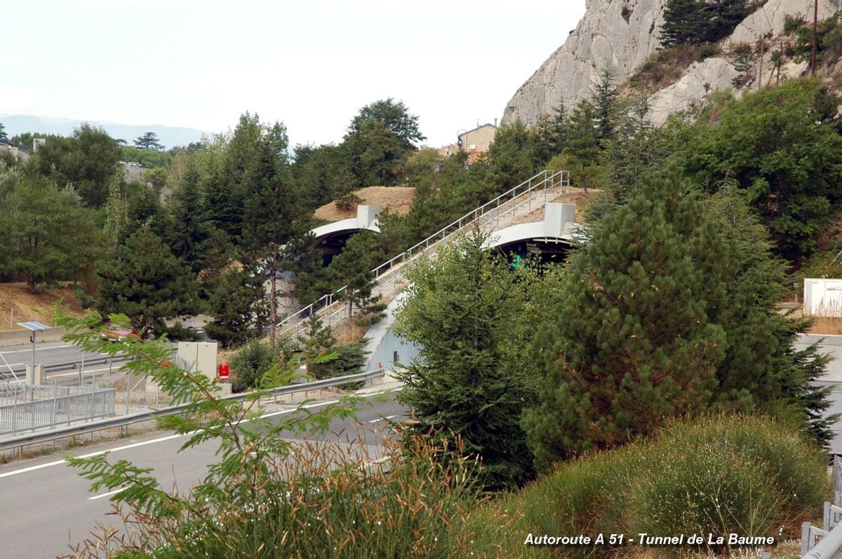 Autoroute A 51 – «Val-de-Durance» - Tunnels de La Baume, têtes d'ouvrage sud (commune de Sisteron, 04200) 