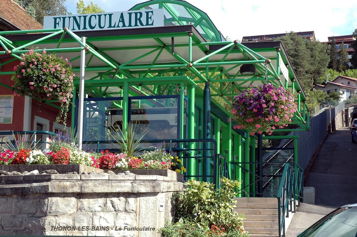 THONON-LES-BAINS (74200,Haute-Savoie) – Le Funiculaire, gare inférieure 