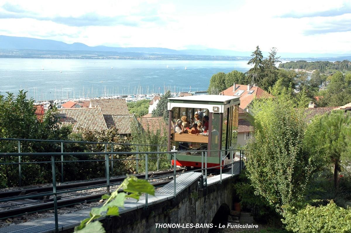 THONON-LES-BAINS (74200, Haute-Savoie) – Le Funiculaire, construit en 1888 sur les plans de l'ingénieur Auguste ALESMONIERES 