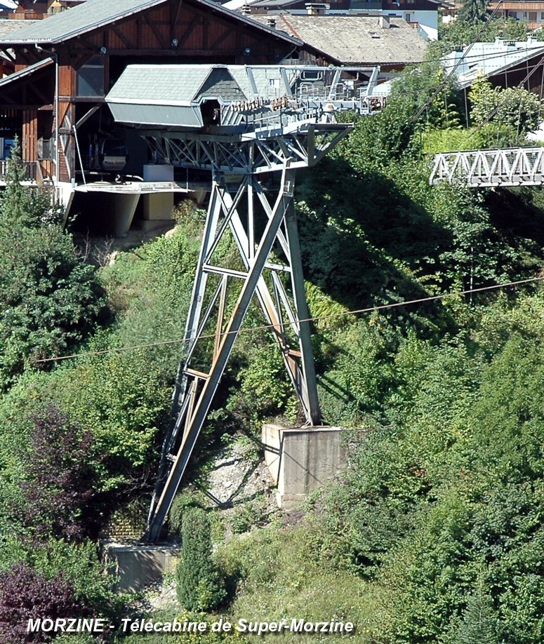 MORZINE (74110, Haute-Savoie) – Télécabine de Super-Morzine, station inférieure 