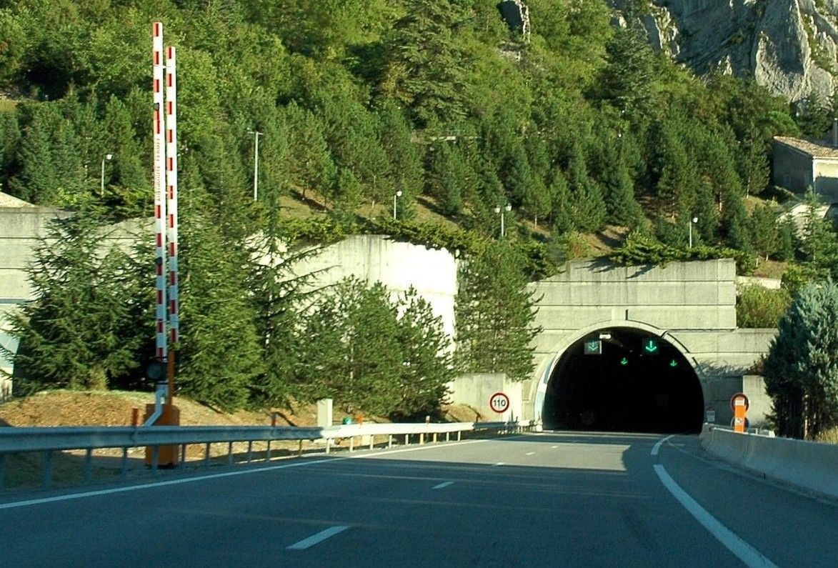 A 51 Motorway (France) – Baume Tunnel 