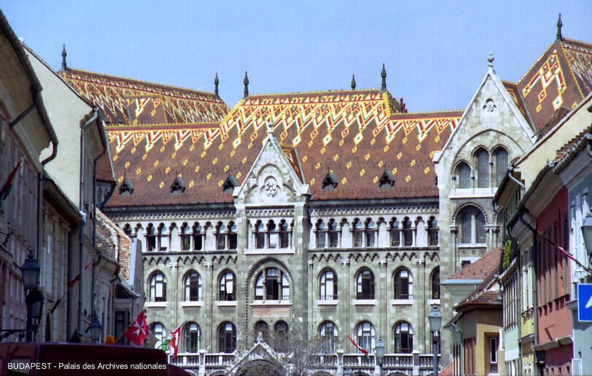 BUDAPEST – Quartier du Château, Palais des Archives Nationales, édifice gothique de la fin XIXe 