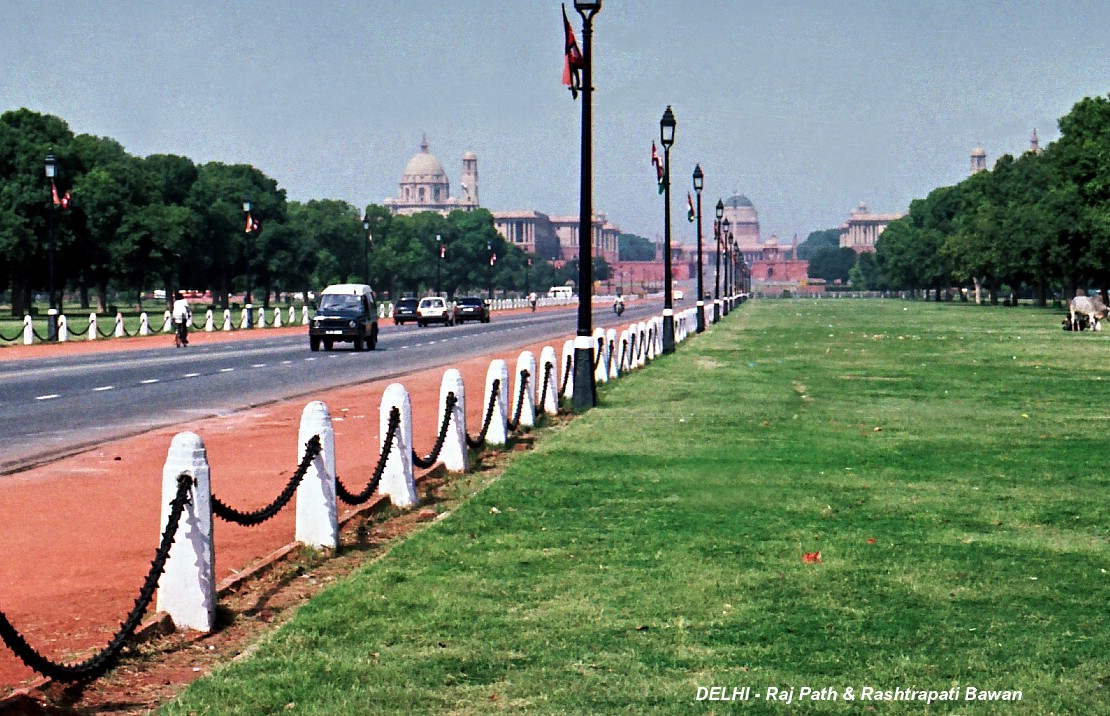 New Delhi - Raj Path-Avenue und Rashtrapati Bhavan 