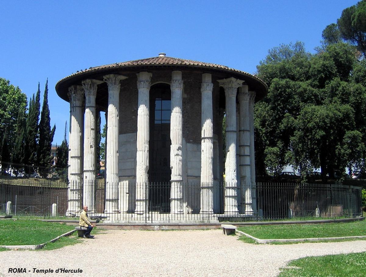 ROME – Forum Boario, le Temple d'Hercule 