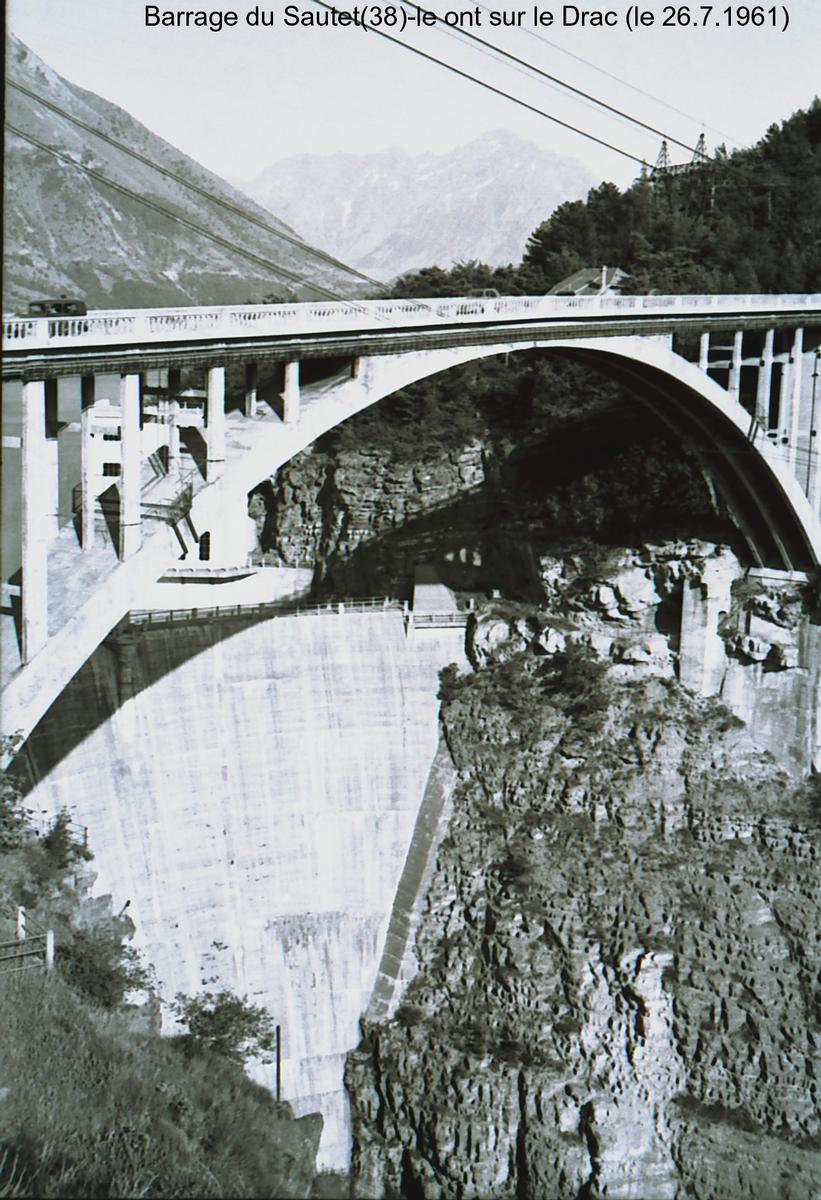 Dracbrücke und Talsperre in le Sautet 