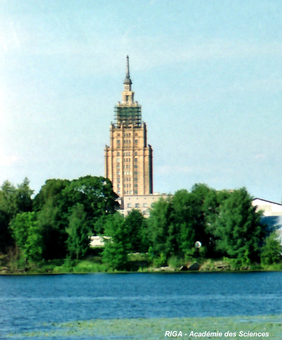 RIGA - Tour de l'Académie des Sciences 