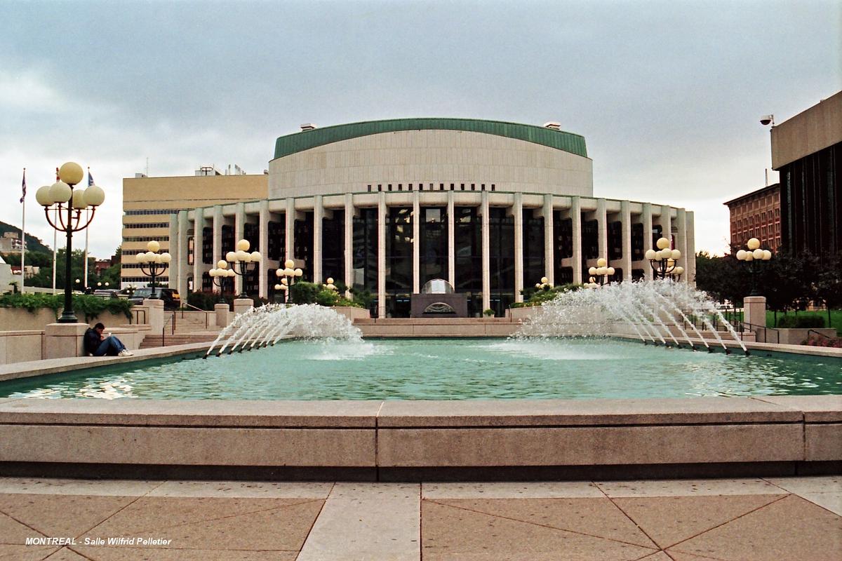 Fiche média no. 63383 MONTREAL (Montréal) – Salle « Wilfrid Pelletier », fait partie du complexe « Place des Arts ». Auditorium de 2982 places, abrite l'Opéra de Montréal
