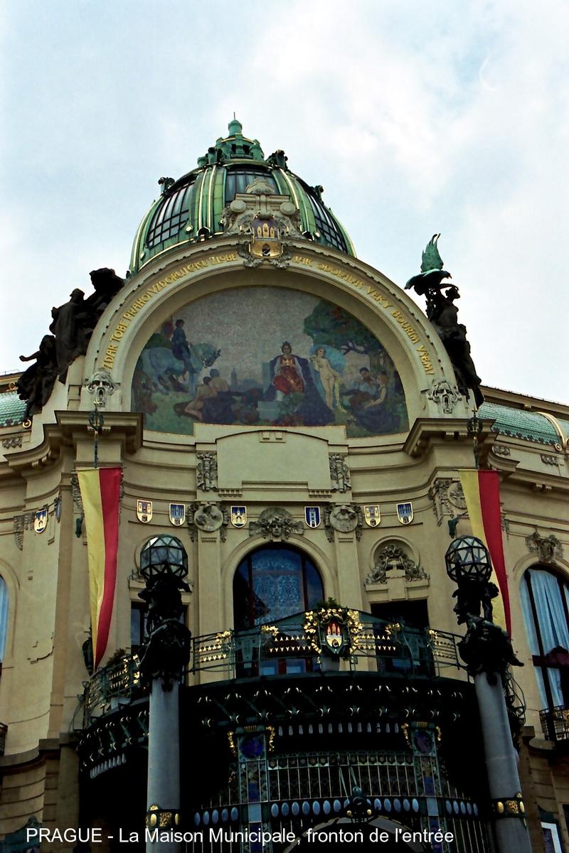 Fiche média no. 51656 PRAGUE – Maison Municipale (Obecní dum), salle de concerts et autres animations culturelles, construite de 1905 à 1911 dans le style Art nouveau (architectes: A.Balsanek et O.Polívka)