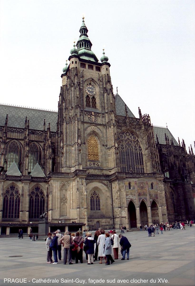 Fiche média no. 51593 PRAGUE – Le Château –La Cathédrale Saint-Guy (katadrála Sv.Vita), c'est la plus grande cathédrale du pays. Commencée en 1344, sa construction s'est achevée en 1929 sur la façade ouest