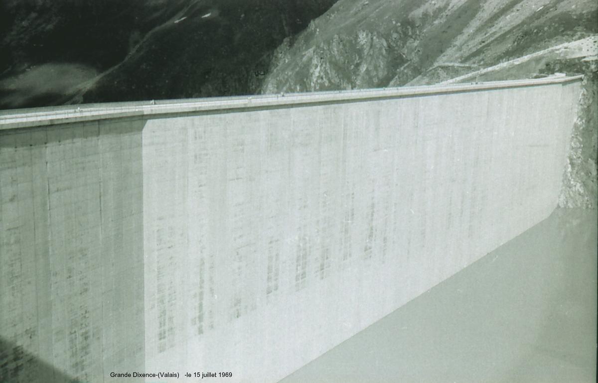 Barrage de GRANDE-DIXENCE (Valais), parement amont 