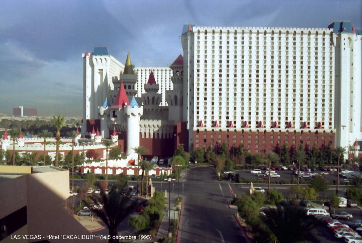 excalibur hotel casino lat and long
