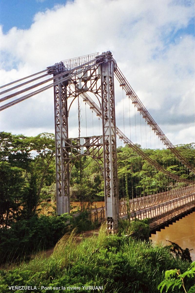 Fiche média no. 56486 Vénézuela, Etat du Bolivar – Pont sur la rivière Yuruani, au sud de Ciudad Guayana, sur la route de Bao Vista (Brésil). Pont hors service, peut-être construit par Eiffel