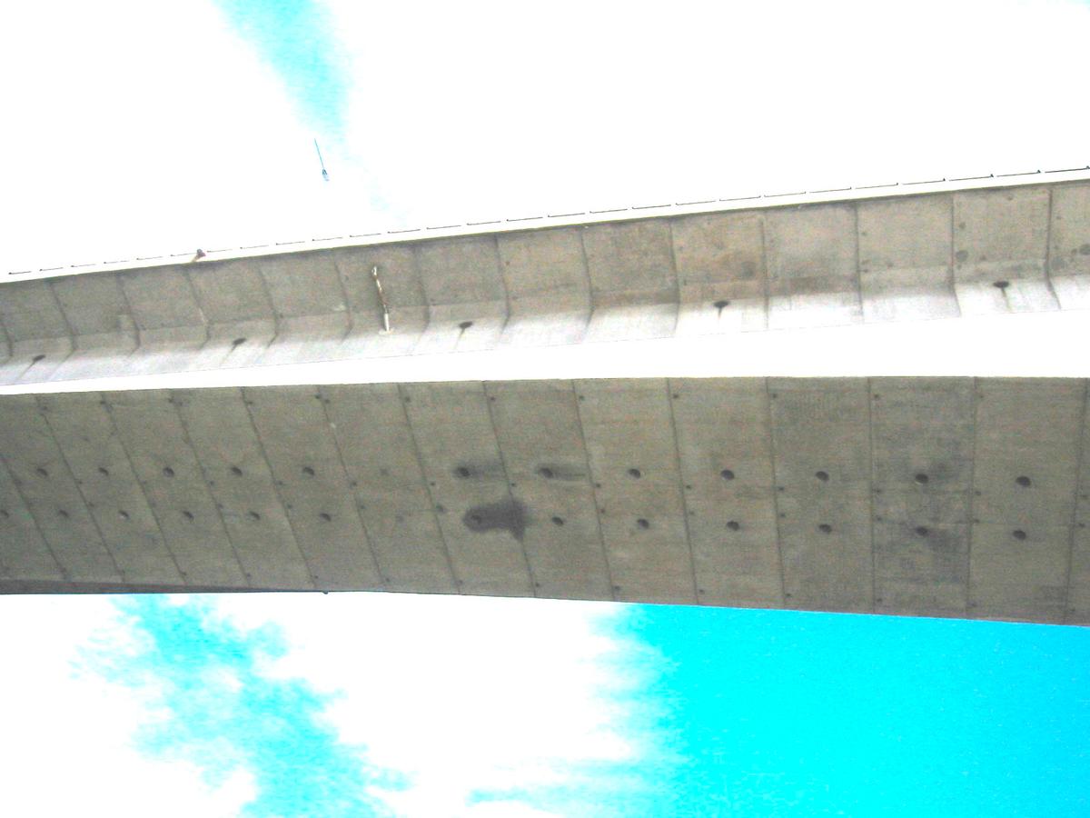 Redheugh Bridge, Newcastle. Staining to under side of deck 